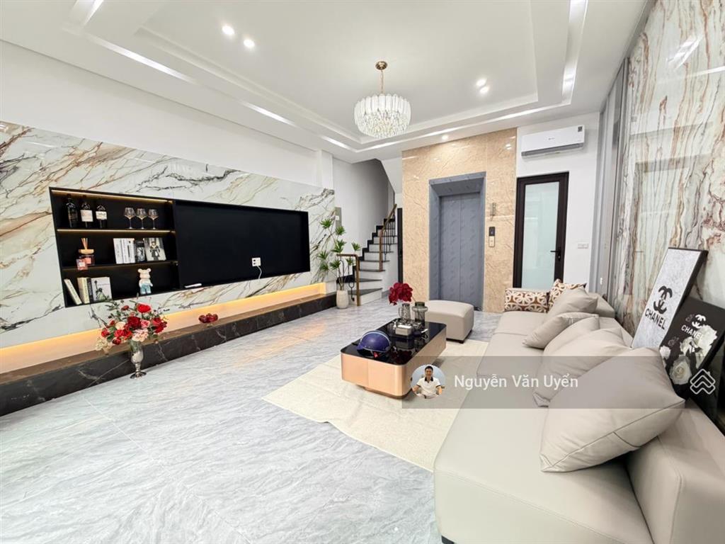 Vĩnh phúc ba đình nhà xây mới, thang máy xịn, 6 tầng, ngõ xe 3 gác tránh xe máy, gần ô tô