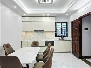 Hàng hiếm ' phố đội cấn ' ba đình. ngõ thông ' nông ' chỉ 40m ra ô tô ' 36m2 x 5 tầng x 7'6 tỷ.