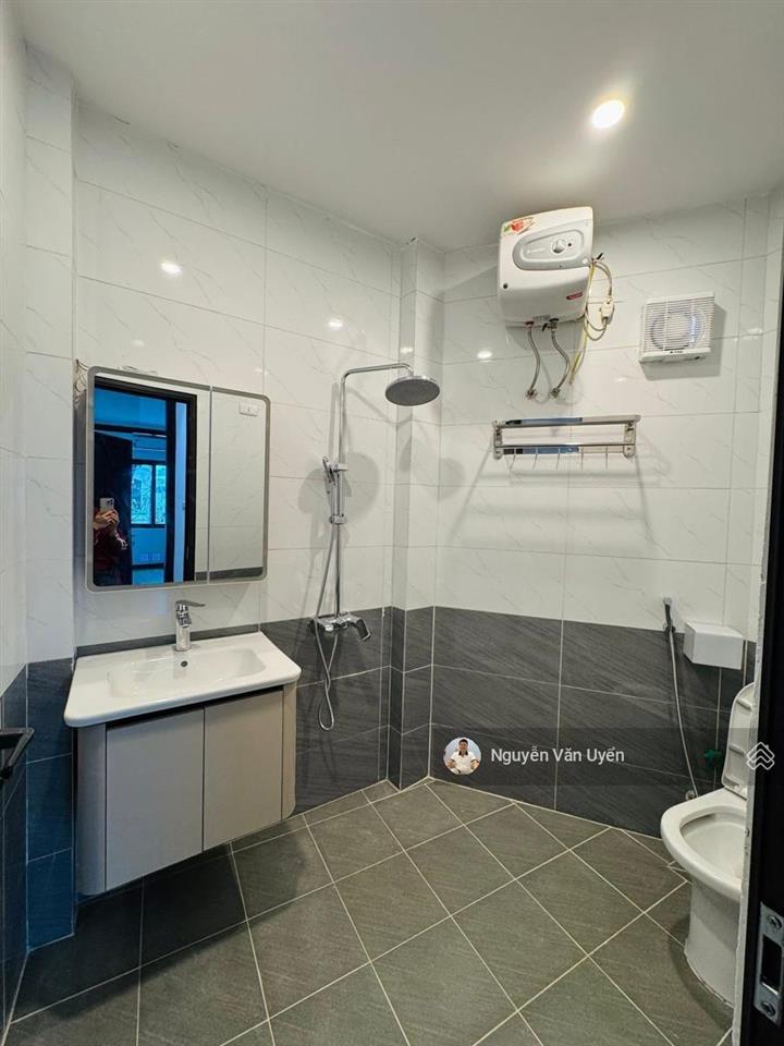 Bán nhà phố văn cao ba đình nhà mới đẹp ở luôn. 38m2 x 5 tầng ngõ 3 gác tránh gần ô tô