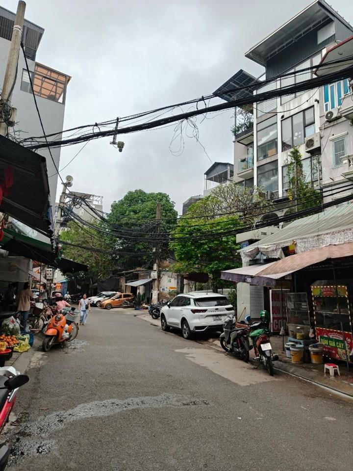 Bán nhà  trung tâm  ba đình 36m2 x 5t  gần ôtô ngõ thông nhiều ngả  60m ra đường đội cấn