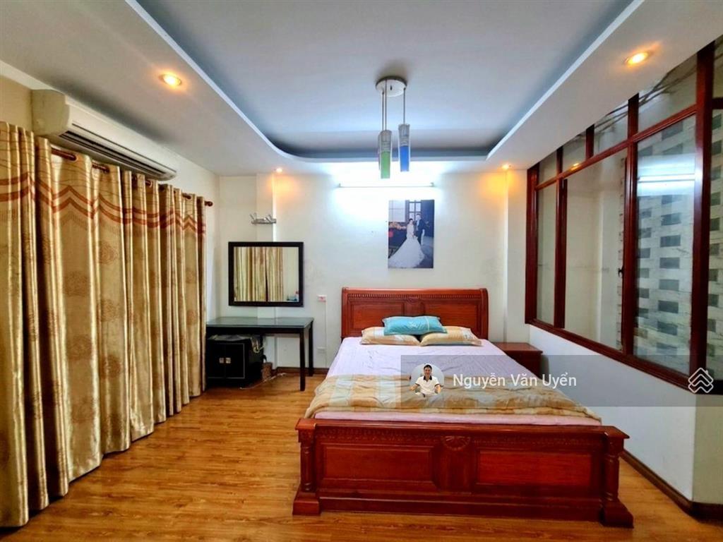 Bán nhà phố đội cấn  ba đình 46m2 x 5 tầng  nhà mới đẹp  ngõ rộng  nông  20m ra ô tô tránh