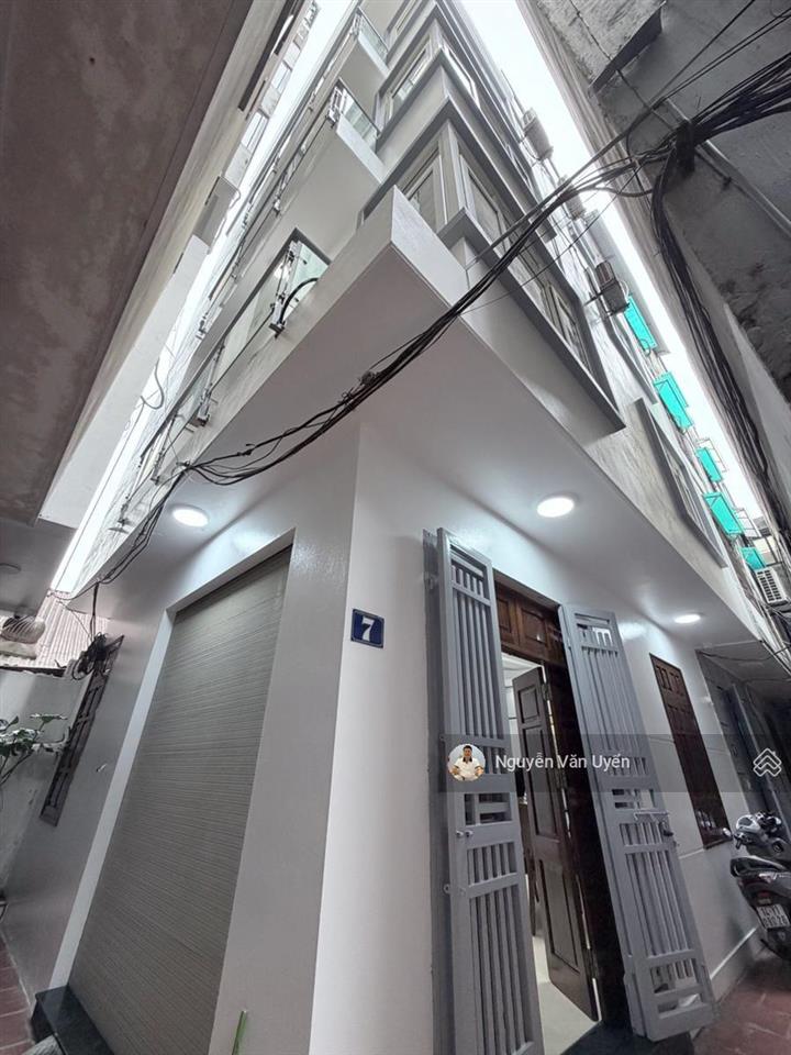 Bán nhà  phố nghĩa tân  cầu giấy. 39m2 x 5 tầng  lô góc  2 thoáng  ngõ thông  rộng  gần ô tô