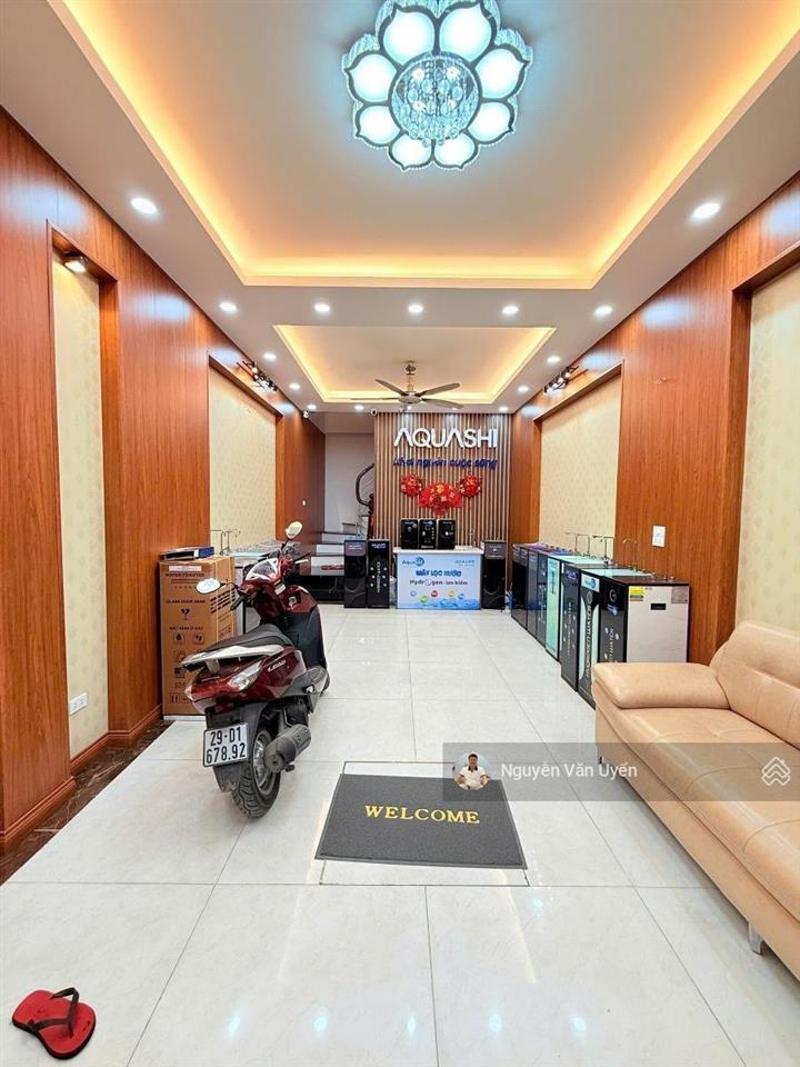 Nhà đẹp liễu giai. ngõ thông các ngả, thoáng, ôtô đỗ gần, 50m ra phố, xây mới, full nt, 38m2*5t