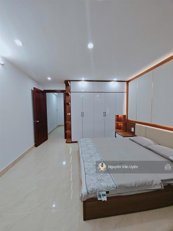 Bán nhà nguyễn văn huyên cầu giấy. 48m2 x 5 tầng ' ngõ thông ' gần ô tô ' dân xây kcbt chắc chắn