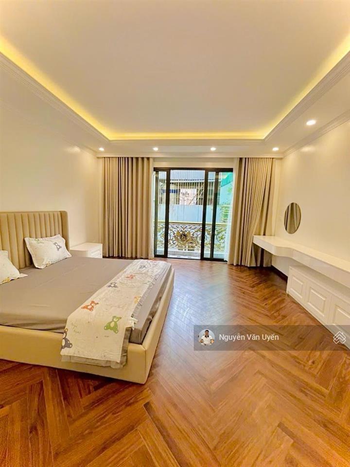 Bán nhà  nghĩa đô  cầu giấy. 46m2 x 5 tầng, nhà đẹp, mặt ngõ thông, 25 m ra ô tô, full nội thất
