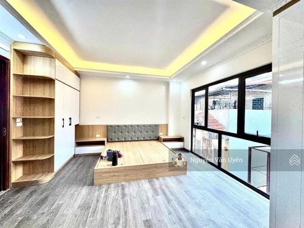 Bán nhà 6 tầng  thang máy xây mới phố hoàng quốc việt  cầu giấy  ngõ thông  nội thất sang trọng