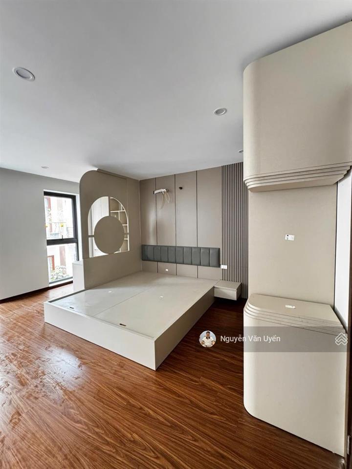 Bán nhà phố đội cấn  ba đình. 36m2 x 5 tầng. mặt ngõ rộng. trước nhà rộng 3m. chỉ 50m ra ô tô