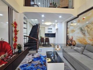 Bán nha  yên hòa cầu giấy 38m2 x 6 tầng' full nội thất 'phân lô  ở sướng  cách ô tô tránh 60m.