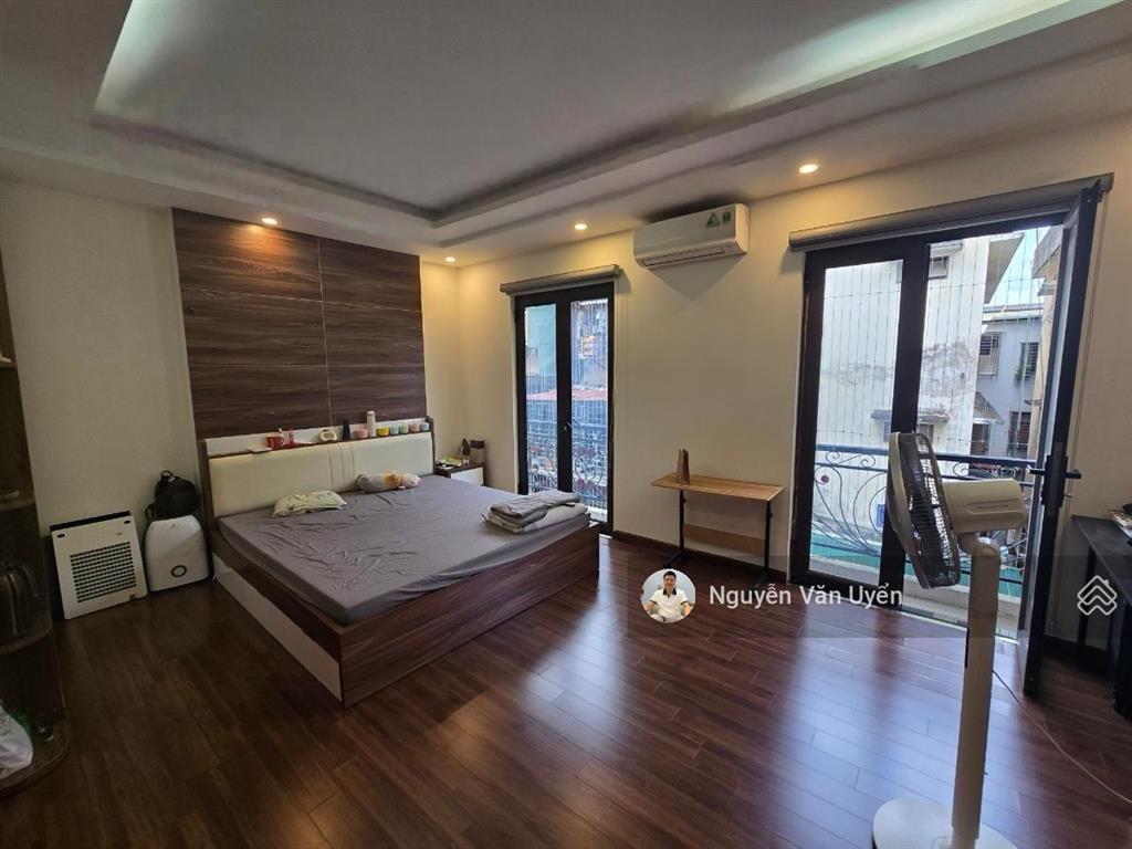 Bán nha  yên hòa cầu giấy 38m2 x 6 tầng' full nội thất 'phân lô  ở sướng  cách ô tô tránh 60m.