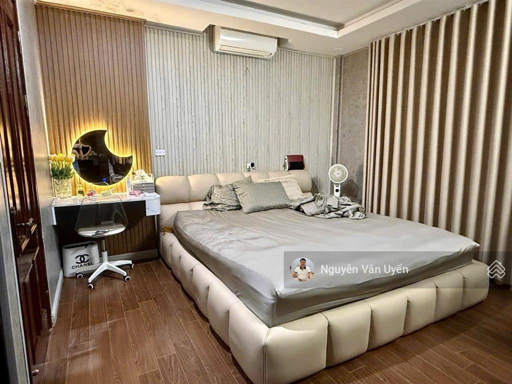 Bán nhà  phố vạn phúc ba đình. oto đỗ cửa  khu phân lô cán bộ  ngõ thông  vị trí siêu hiếm 