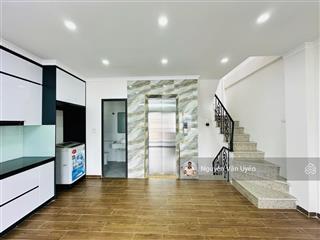 Bán nhà  liễu giai ba đình 46m2 x 6 tầng nhà xây mới thang máy nhập khẩu ' 50m ra ô tô '