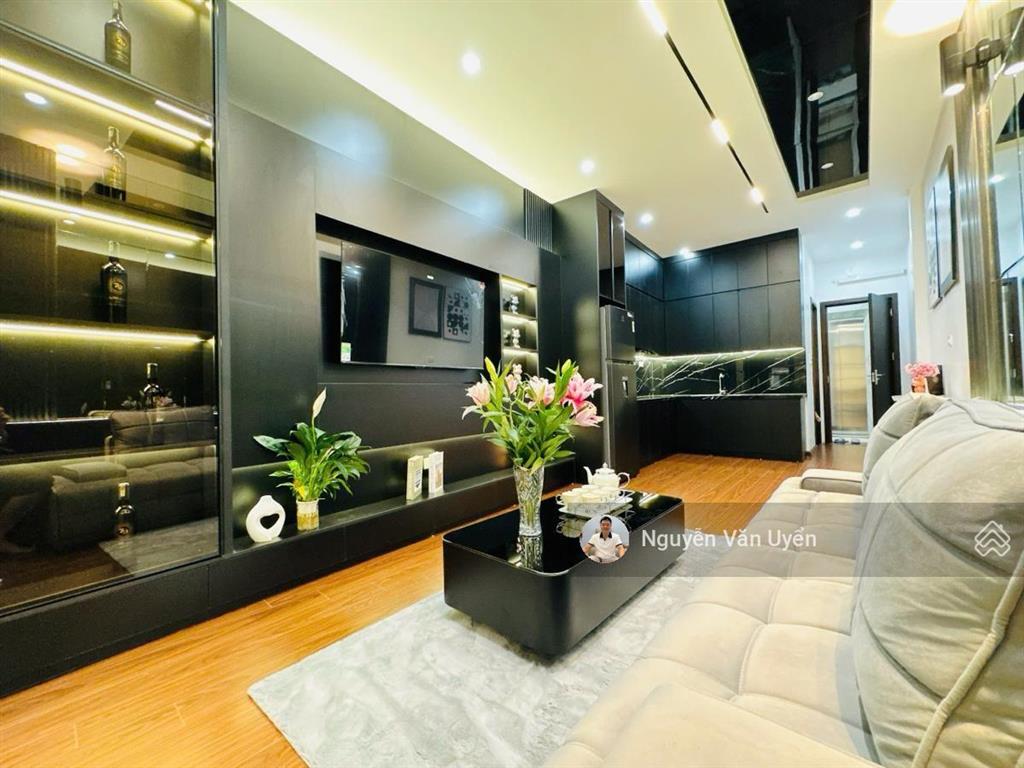 Bán nhà  nguyễn khánh toàn cầu giấy. 58m2 x 5 tầng nhà mới đẹp ở ngay mặt ngõ nông gần ô tô