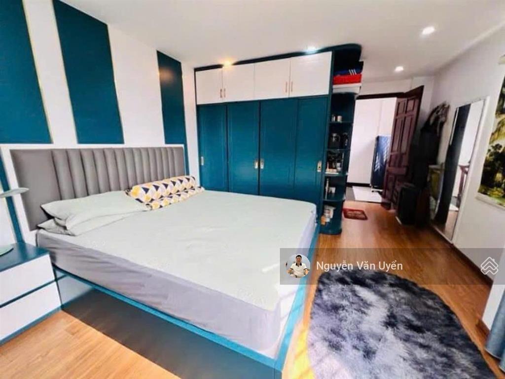 Bán nhà  phố yên hòa cầu giấy 39m2, vị trí đẹp gần phố  trung tâm nhu cầu mua để ở rất cao