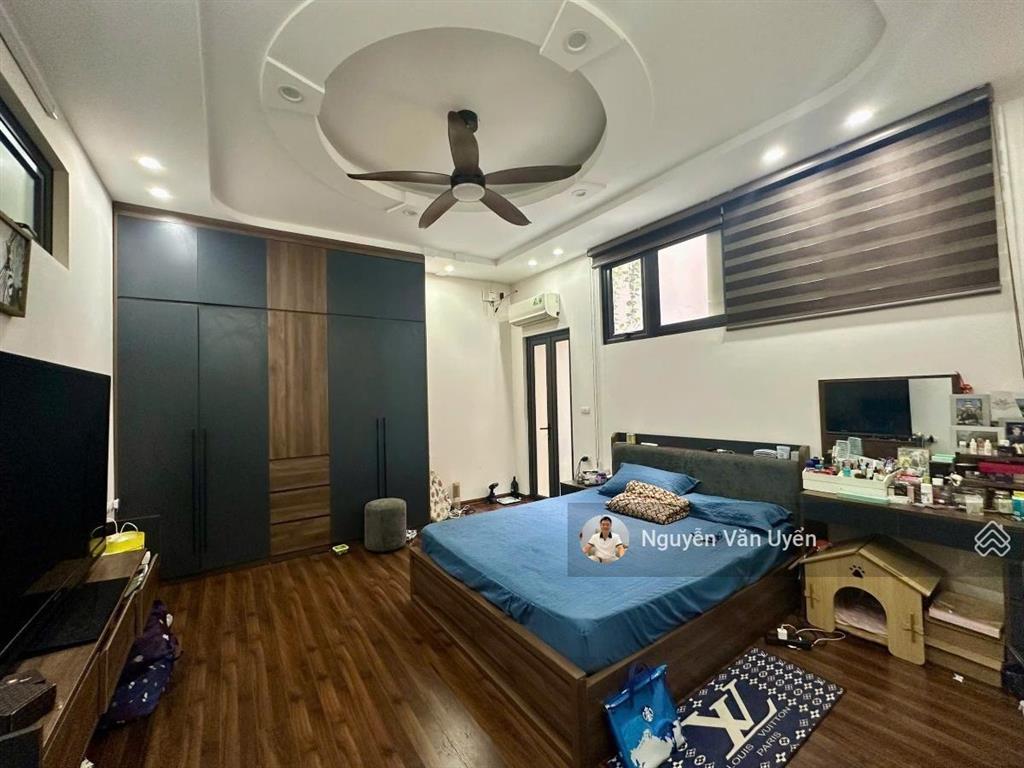 Bán nhà  cực hiếm  lõi ba đình  48m2, 4 tầng ô tô phóng thẳng vào nhà  ngõ rộng kinh doan