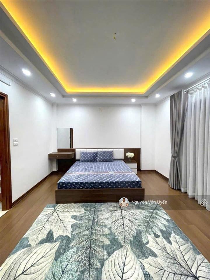 Bán nhà nguyễn khang cầu giấy. 42m2 x 5 tầng, mặt ngõ thông tứ phía, nhà dân xây kcbt chắc chắn,
