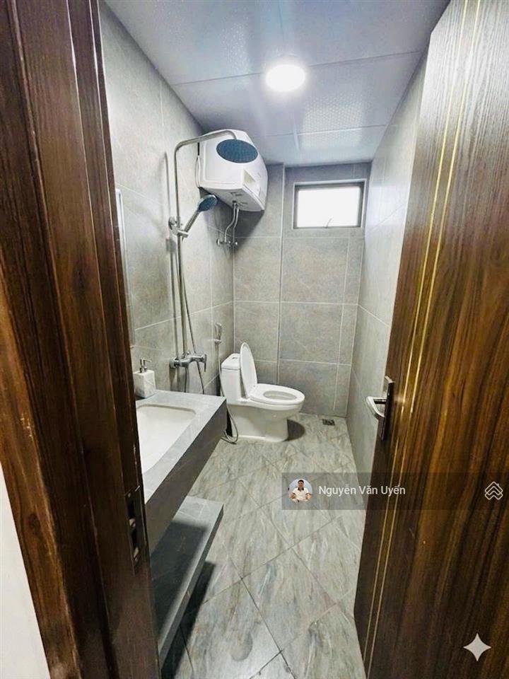 Bán nhà  hồ tùng mậu cầu giấy, nhà xây mới, 39m2 x 5 tầng, ngõ nông, chỉ khoảng 30m ra htm.