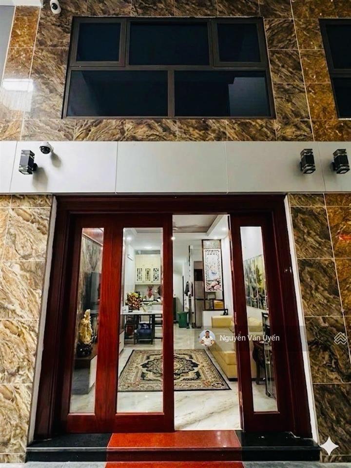 Bán nhà  hồ tùng mậu cầu giấy, nhà xây mới, 39m2 x 5 tầng, ngõ nông, chỉ khoảng 30m ra htm.