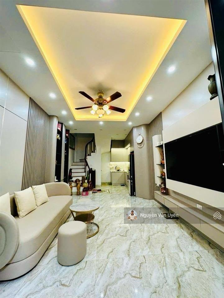 Hàng tuyển! yên hòa, ngõ 2 ba gác tránh  thông kinh doanh, ô tô gần, sổ vuông, ở/cho thuê, 65m2*5t