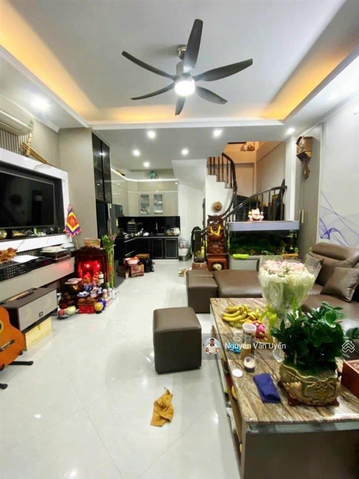 Bán nhà xuân thủy cầu giấy 43m2 x 5 tầngnhà đẹp  dân xây  2 thoáng, gần ô tô 40m ra đường xt