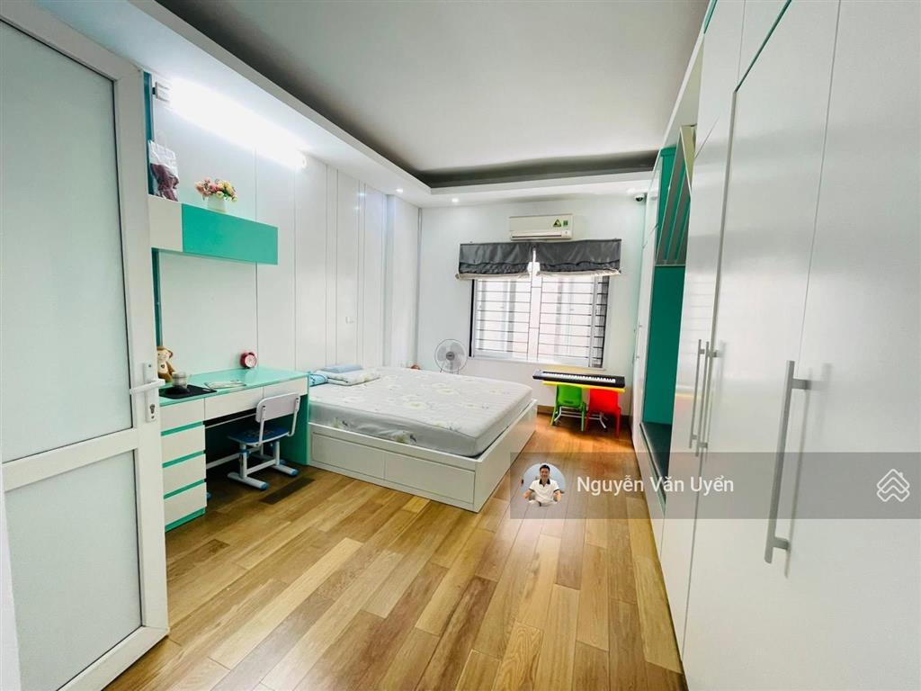 Gấp! mặt ngõ võng thị, 40m ra ô tô, view hồ tây, kinh doanh, ngõ 3 gác, ô chờ tm, ở ngay, 45m2*5t