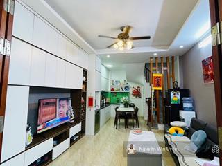 Gấp! mặt ngõ võng thị, 40m ra ô tô, view hồ tây, kinh doanh, ngõ 3 gác, ô chờ tm, ở ngay, 45m2*5t