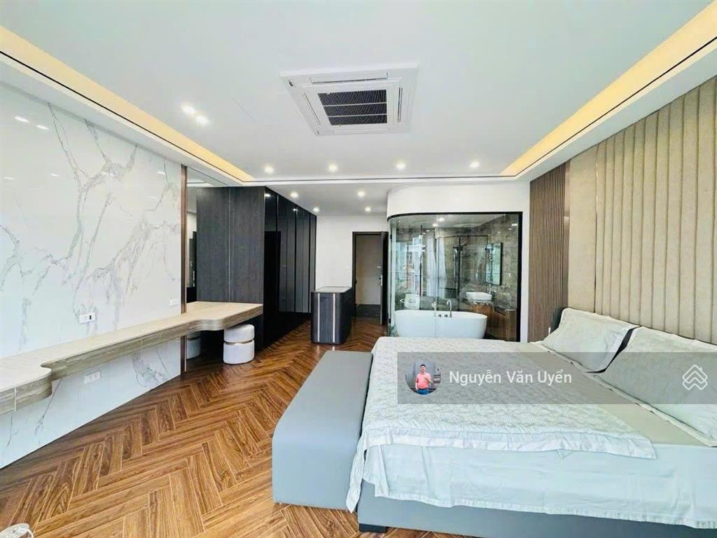 Bán nhà võng thị, tây hồ, xây mới, 48m² x 6 tầng thang máy, mt 5.5m, ô tô đỗ cửa, 20m ra phố.