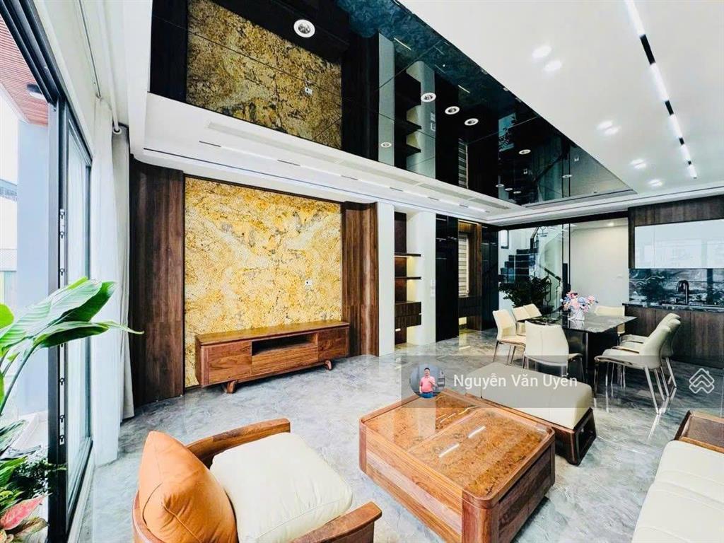 Bán nhà võng thị, tây hồ, xây mới, 48m² x 6 tầng thang máy, mt 5.5m, ô tô đỗ cửa, 20m ra phố.