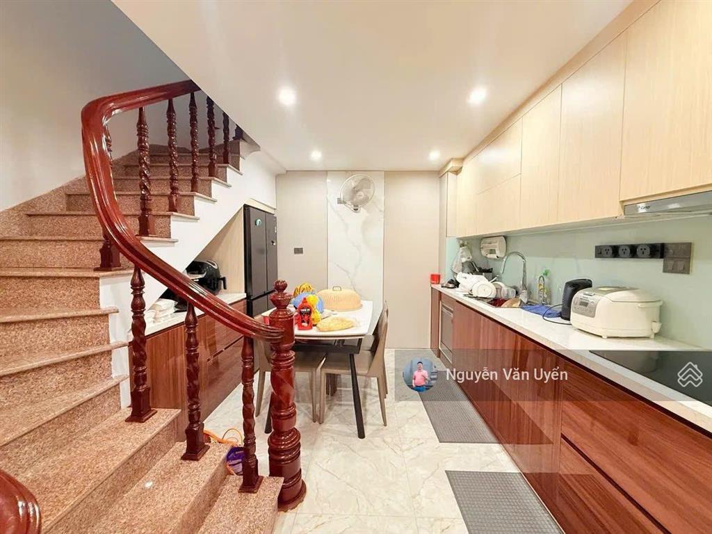 Phố đội cấn, 2 thoáng, ngõ ba gác thông, 1 ngoặt ra phố, sổ vuông, ko qh, mặt tiền kd, ko lỗi, 46m2