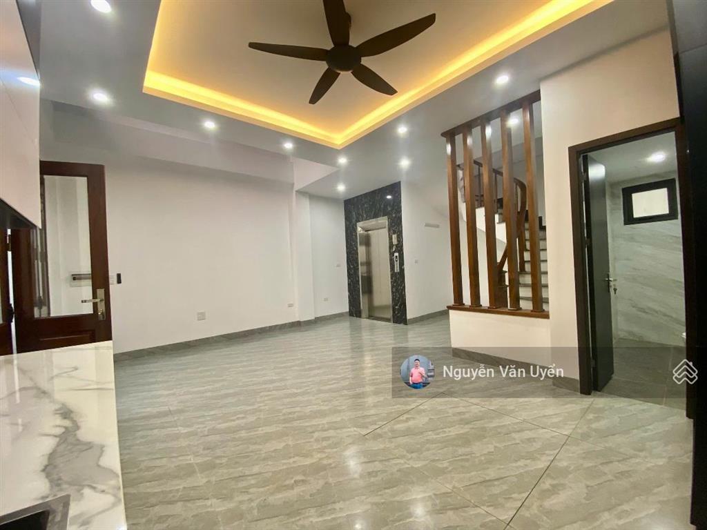Vip hoàng quốc việt, ngõ thông kinh doanh, gần ô tô, sổ pl, tặng nt, 2 thoáng, thang máy, 62m2*6t