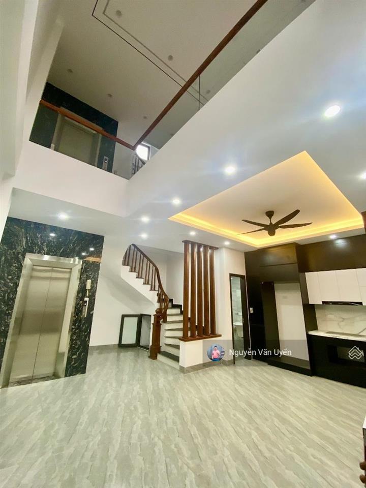 Vip hoàng quốc việt, ngõ thông kinh doanh, gần ô tô, sổ pl, tặng nt, 2 thoáng, thang máy, 62m2*6t