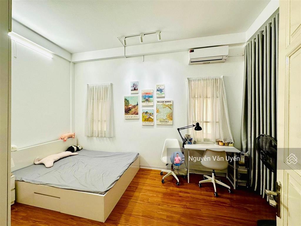 Giá đầu tư! nhà xuân thủy, ngõ thông, 1p ra phố, ngõ 3 gác, sổ vuông, ko qh, dt~ 20tr/th, 39m2*6t