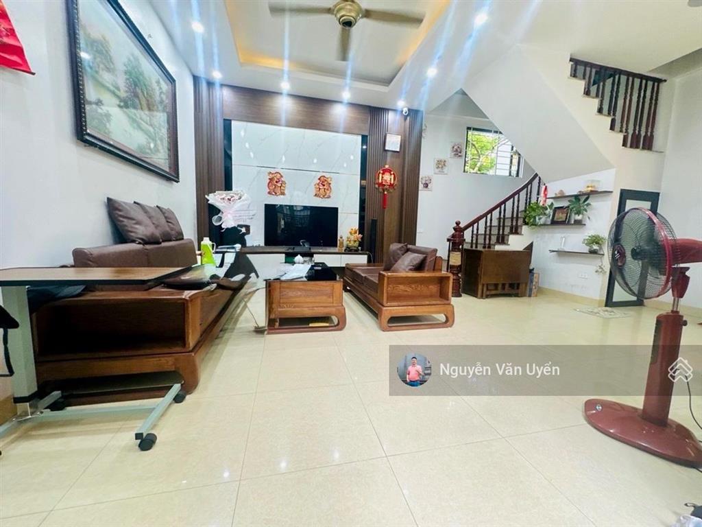 Hoa hậu doãn kế thiện, 20m ra ô tô, ngõ 3 gác thông, tặng nt, sổ đẹp, dân xây, qh ổn định, 39m2*5t