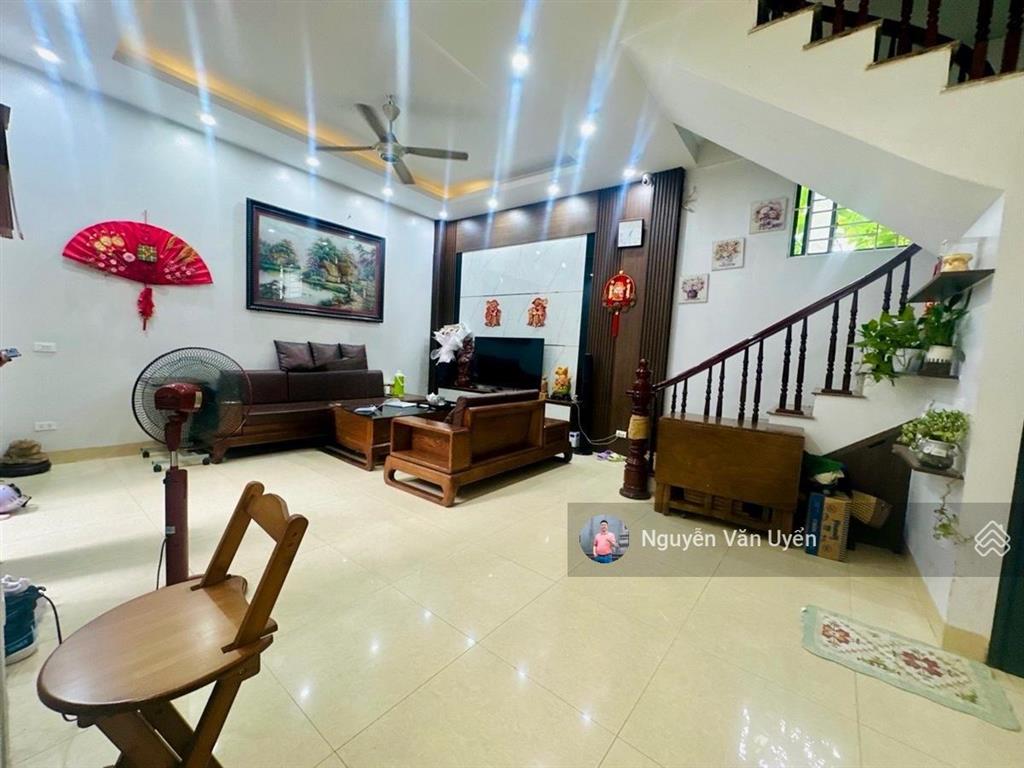 Hoa hậu doãn kế thiện, 20m ra ô tô, ngõ 3 gác thông, tặng nt, sổ đẹp, dân xây, qh ổn định, 39m2*5t