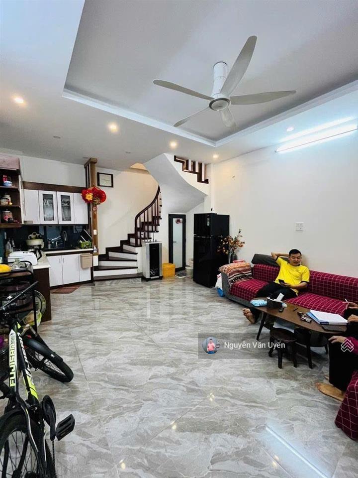 Bán nhà khúc thừa dụ cầu giấy46m x 6 tầng  8 phòng vừa ở vừa cho thuê full nội thất 11,6 tỷ