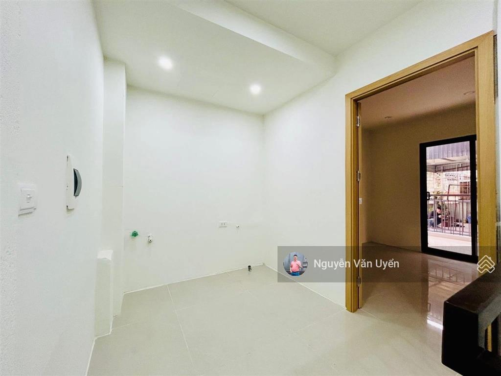 Nhà văn cao, ngõ thông ô tô tránh, 1p ra hồ tây, sát ga metro, sổ cc, mới full đồ, ko qh, 39m2*5t