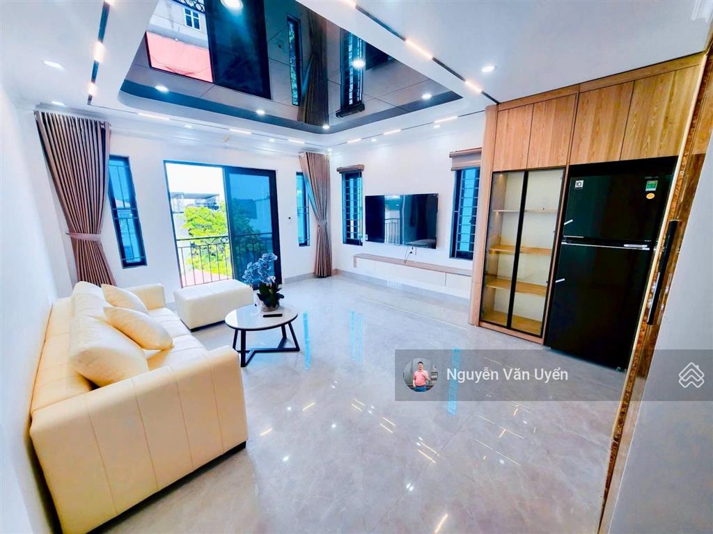 Không qh! mặt ngõ cầu giấy, thang máy, thông sàn, 2 thoáng, ngõ thông ô tô đỗ cổng, sổ đẹp, 45m2*7t