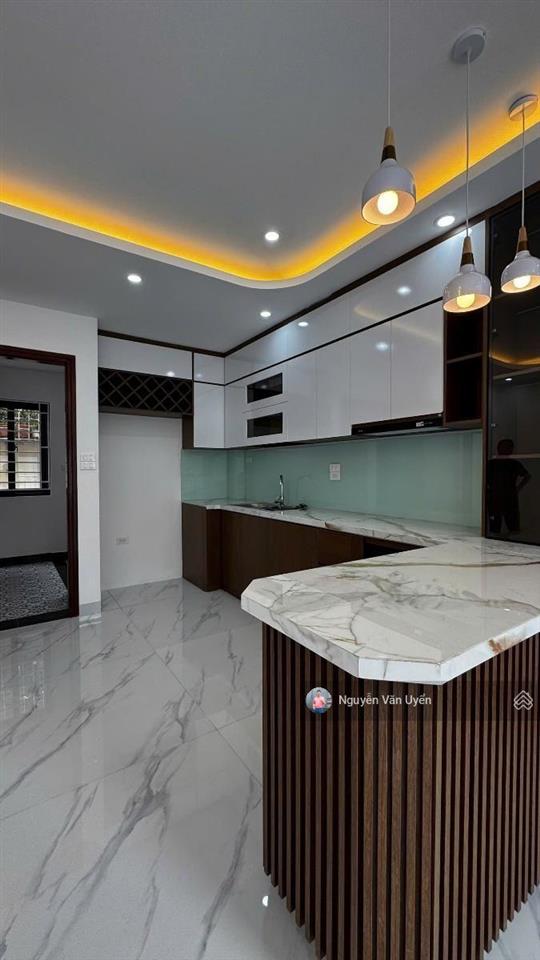 Bán nhà đẹp  phố võng thị lô góc  hai thoáng full nội thất  gần ô tô 42 m² x 5 tầng  8.6 tỷ