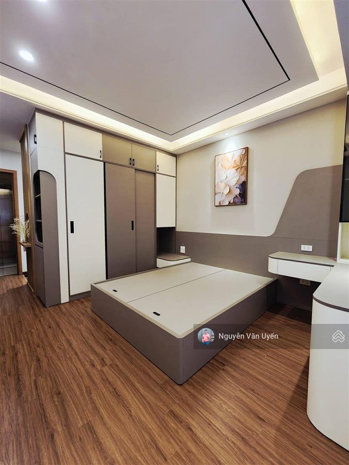 Bán nhà  siêu phẩm phố đội cấn  thang máy  lô góc  ô tô đỗ sát nhà full nội thất 55m² x 7 tầng