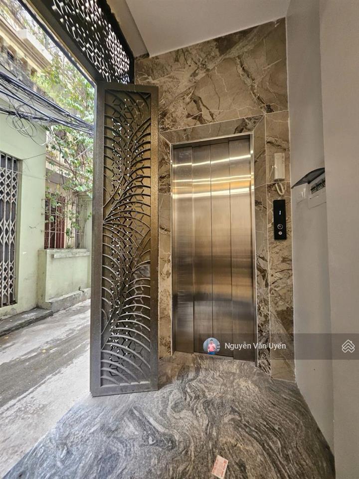 Bán nhà  siêu phẩm phố đội cấn  thang máy  lô góc  ô tô đỗ sát nhà full nội thất 55m² x 7 tầng