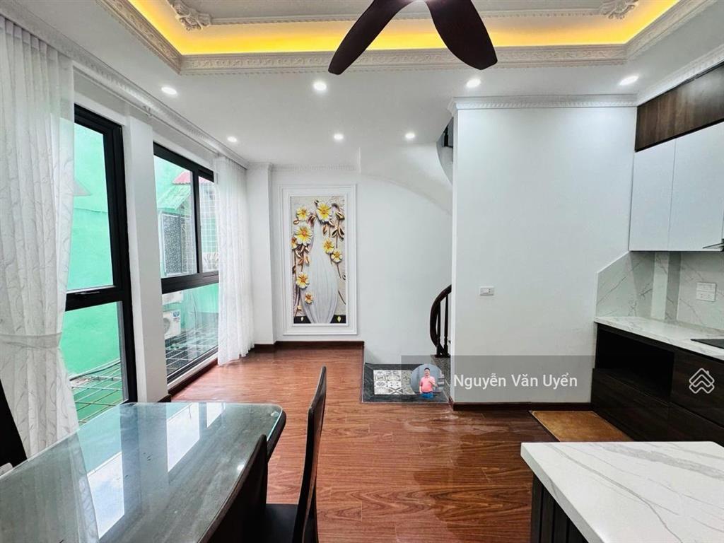 Bán nhà đẹp trần thái tôngcầu giấy lô góc  full nội thất 42m2 x 5 tầng  25m ra ô tôchỉ 8,6 tỷ