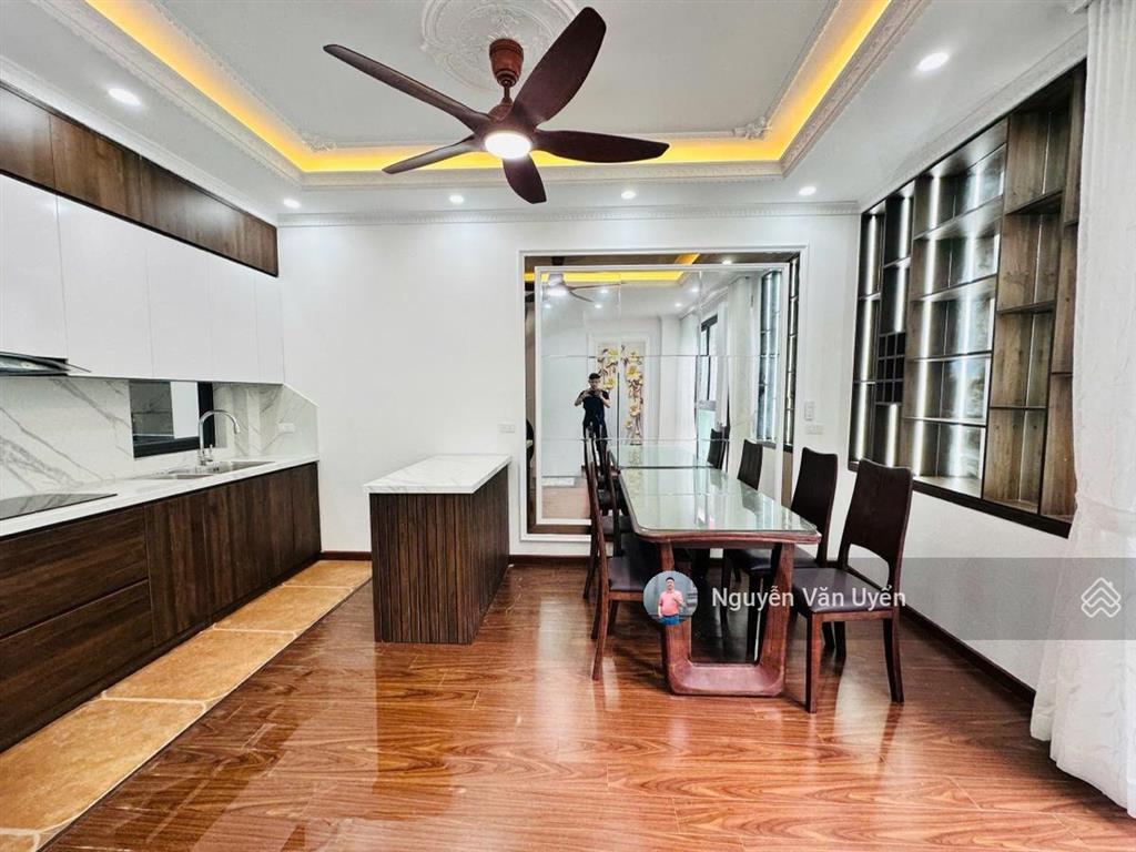 Bán nhà đẹp trần thái tôngcầu giấy lô góc  full nội thất 42m2 x 5 tầng  25m ra ô tôchỉ 8,6 tỷ