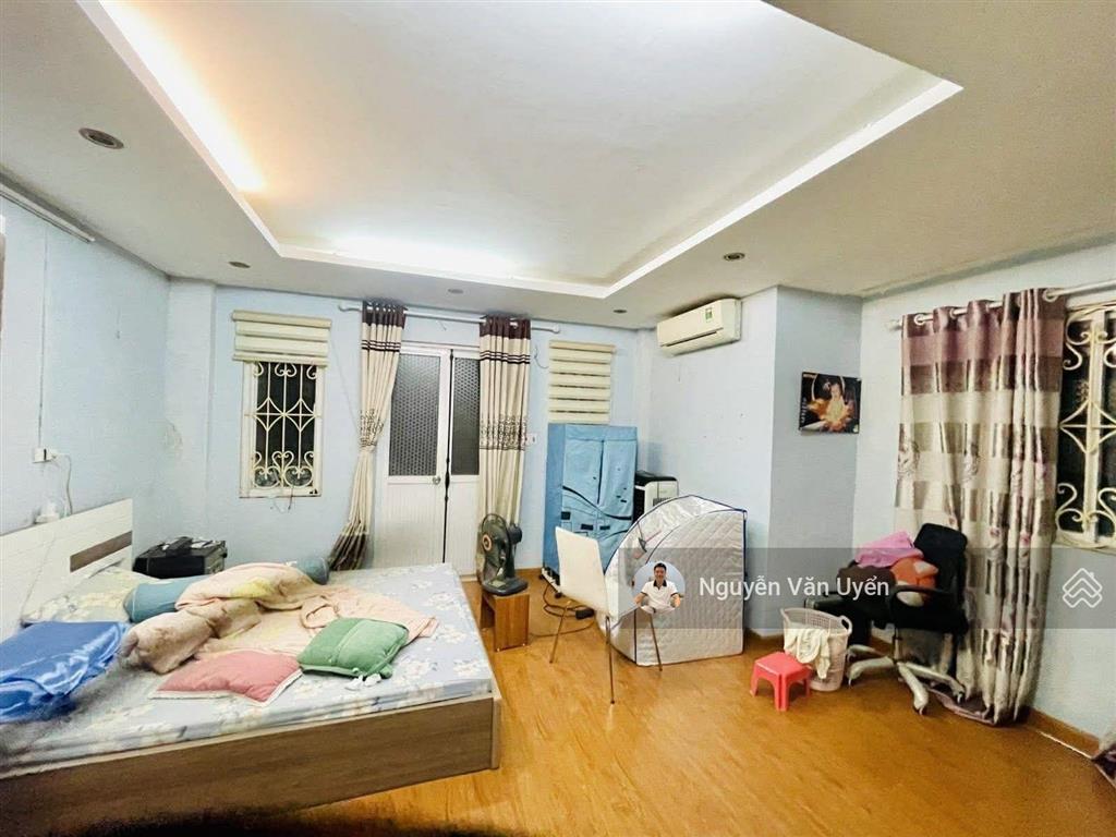 Hạ giá! nhà riêng đội cấn, 2 thoáng, ngõ thông, sân xe riêng, 45m ra ô tô, dân xây, sổ cc, 52m2*5t