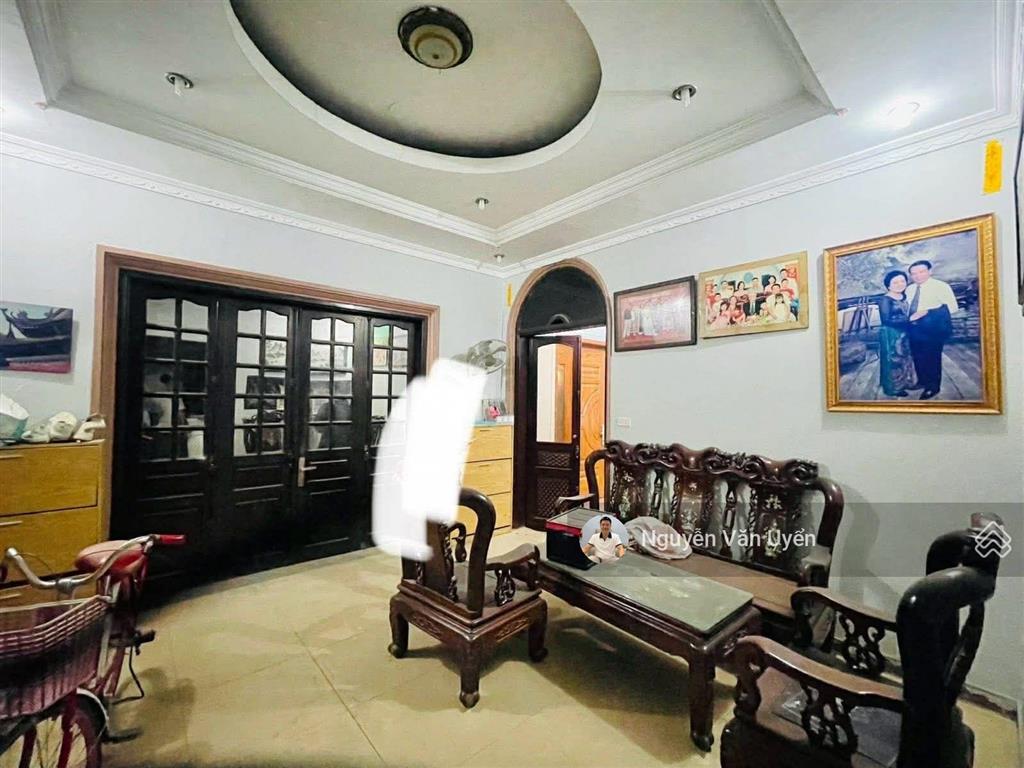 Hạ giá! nhà riêng đội cấn, 2 thoáng, ngõ thông, sân xe riêng, 45m ra ô tô, dân xây, sổ cc, 52m2*5t