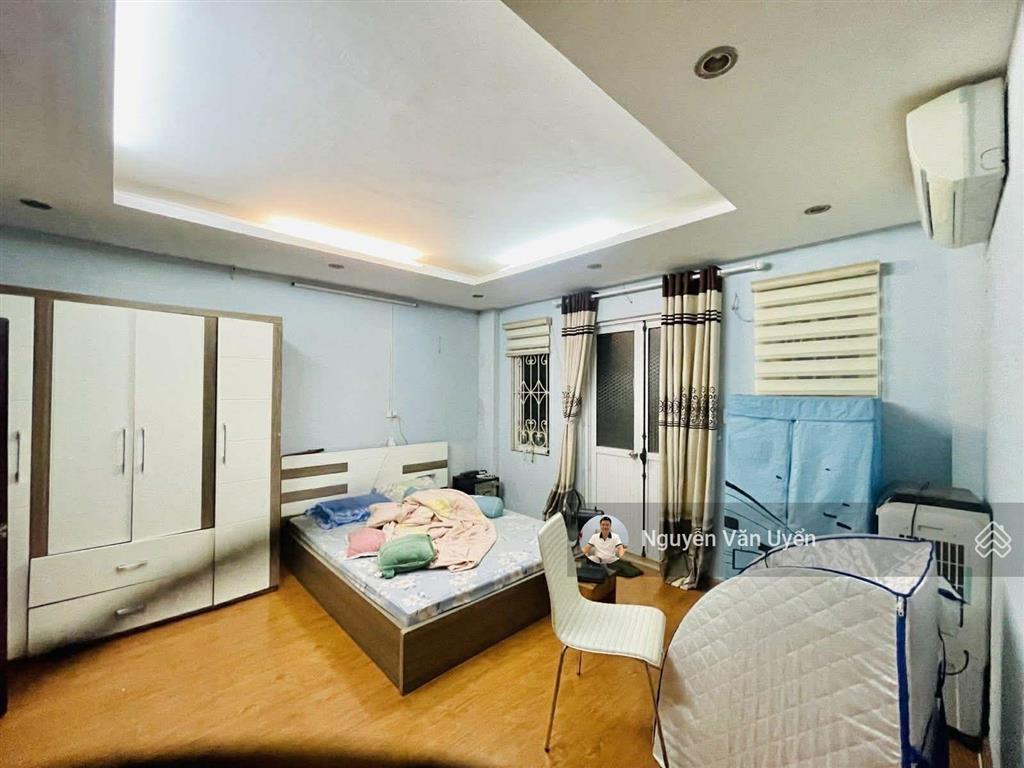 Hạ giá! nhà riêng đội cấn, 2 thoáng, ngõ thông, sân xe riêng, 45m ra ô tô, dân xây, sổ cc, 52m2*5t