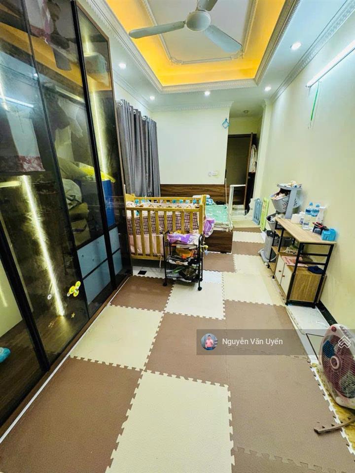 Mặt ngõ yên hoà, ngõ ô tô thông, 30m ra ô tô tránh, 2 thoáng, dân xây, sân xe, dt ~20tr/th, 44m2*5t
