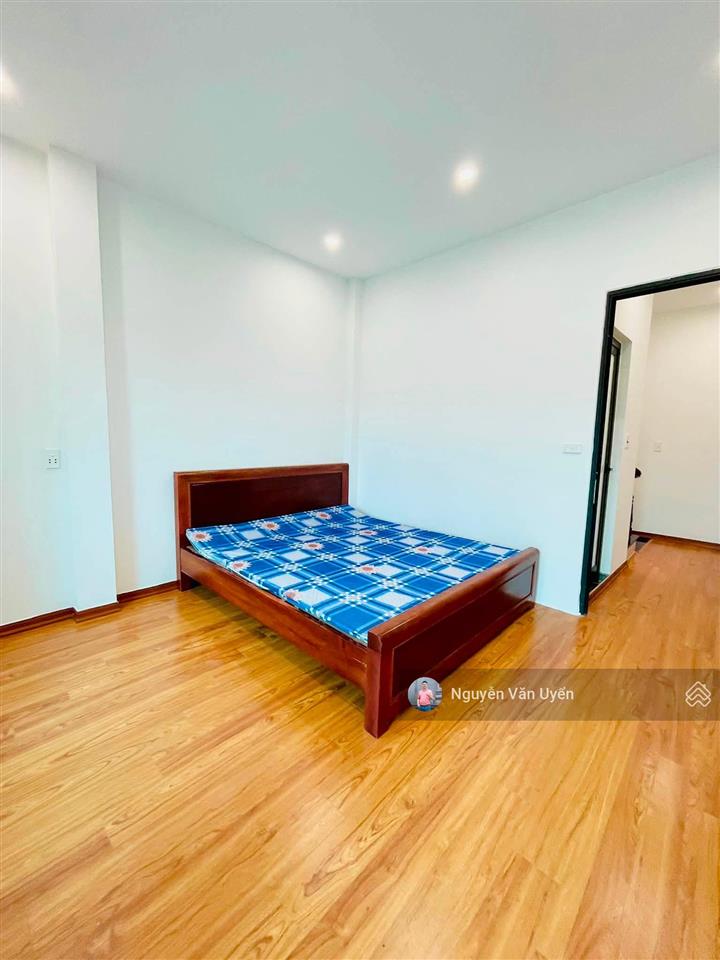 Tin chuẩn! lô góc trương công giai, không qh, ngõ thông, sát phố lớn, mới đẹp, tặng nt, 42m2 x 5t