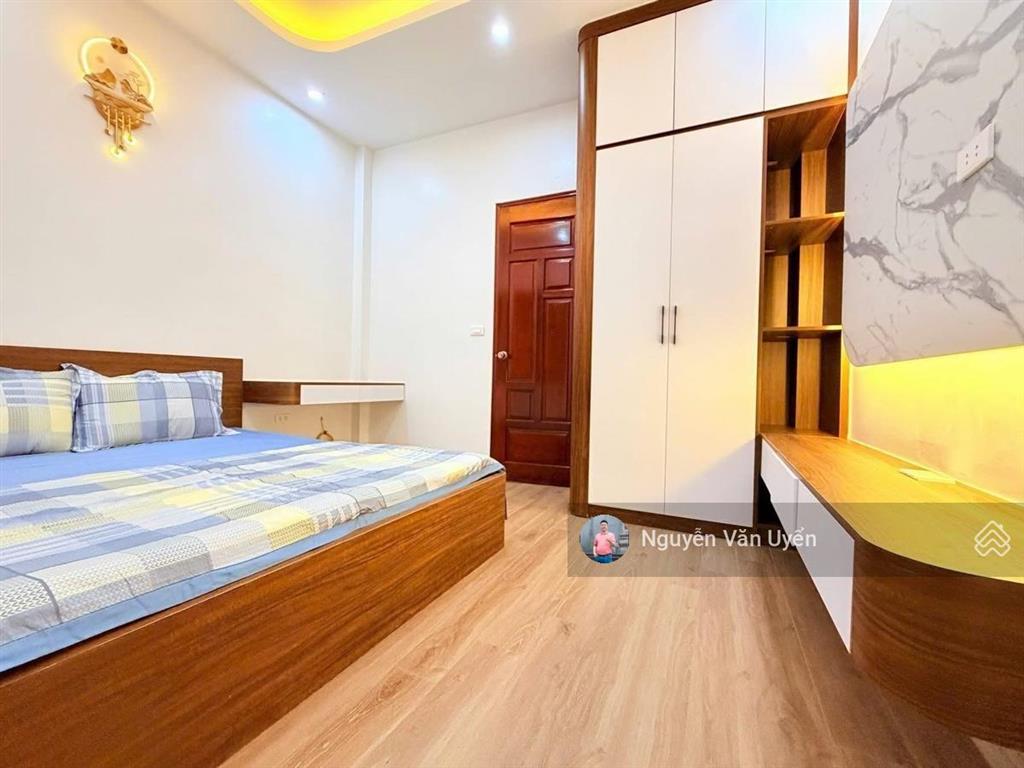 Bán nhà  yên hòa  cầu giấy  48m2 x 5 tầng, ô tô đậu cửa, không quy hoạch, giá 9,2 tỷ.