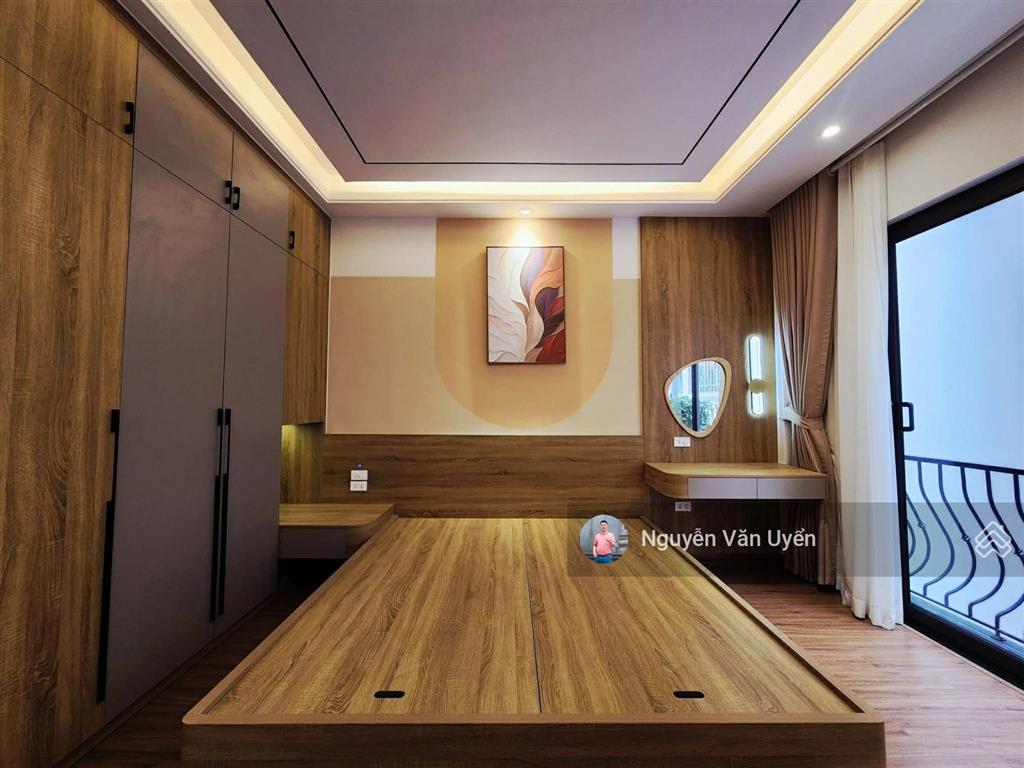 Bán nhà phố nguyễn văn huyên cầu giấy, 45m2 x 5 tầngnhà mới đẹp,ở ngay, full nội thất, 20m ô tô