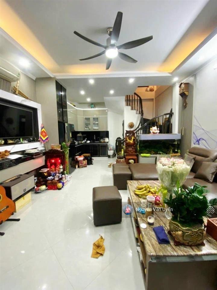 Bán nhà yên hòa cầu giấy 48m2 x 5 tầng lô góc, 2 mặt thoáng, ngõ rộng, gần ô tô, full nội thất