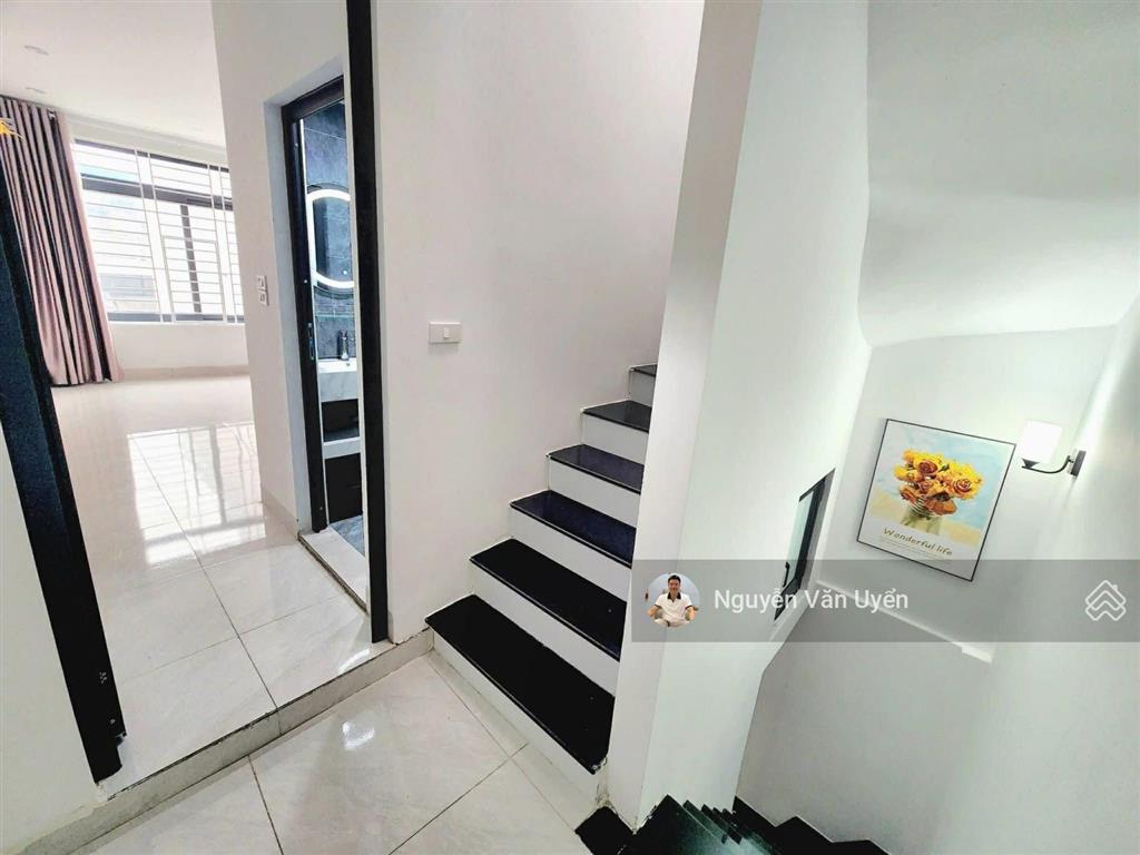 Nhà đẹp đội cấn, ngõ thông, 25m ra mặt phố, ô tô đỗ gần, 2 thoáng, kinh doanh, tặng nt, mới, 46m2